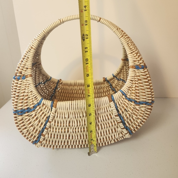 Vintage Gondola Wicker Basket Blue Beige Boho Bohemian Decor House Purse 70s - Picture 4 of 8
